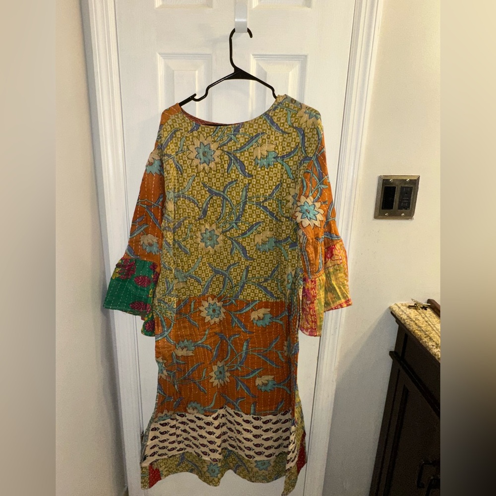 Kaantha Karma Reversible Patchwork Bell Sleeve Fl… - image 7